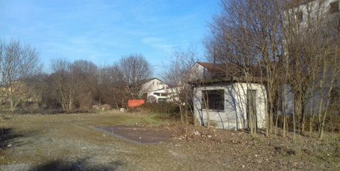 L'area privata di via Stazione a Cavatigozzi ripulita dai rifiuti