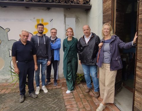 La vicesindaco Francesca Romagnoli con il direttivo del Comitato di Quartiere 6